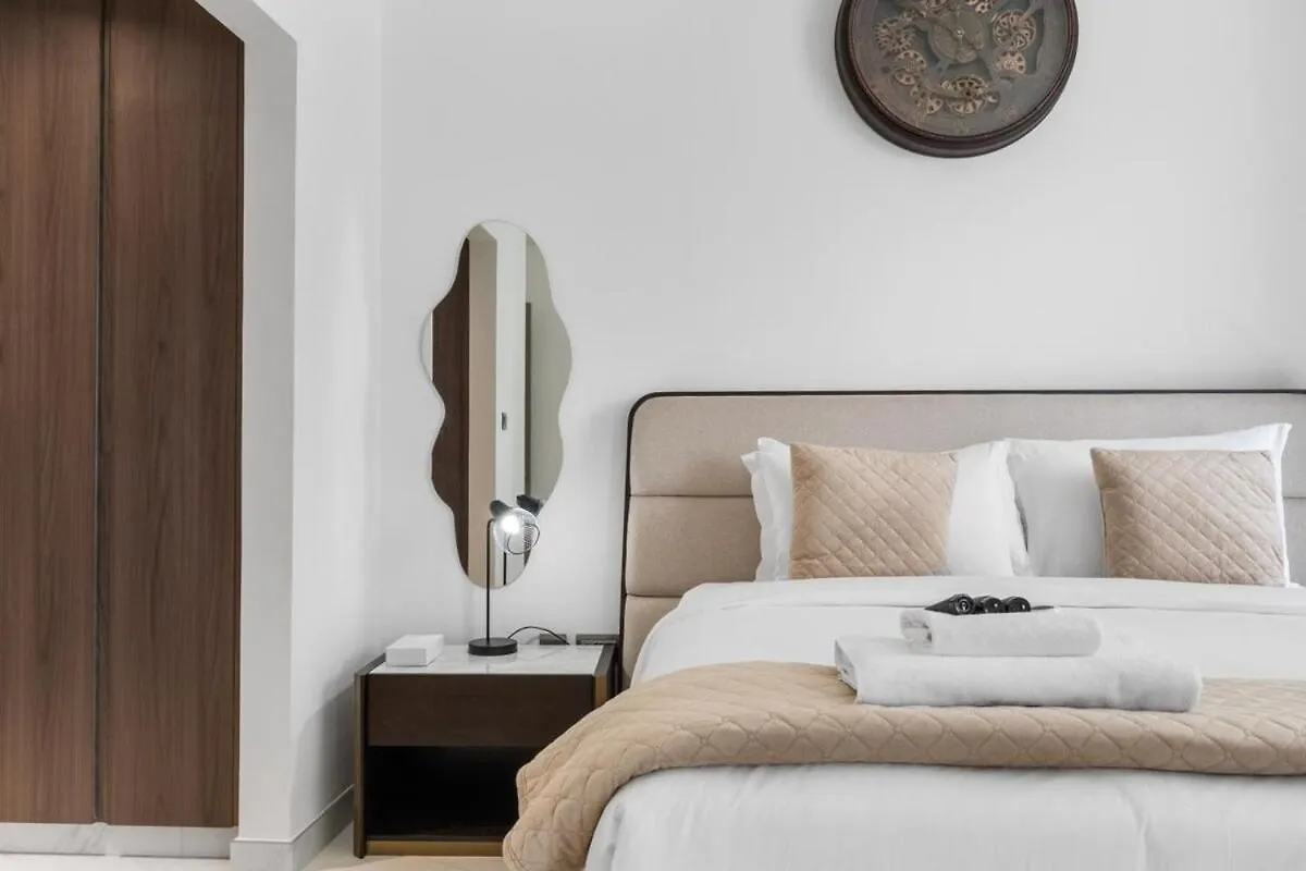 아파트 Luxurious 1 Bedroom In District One Beach Access 두바이