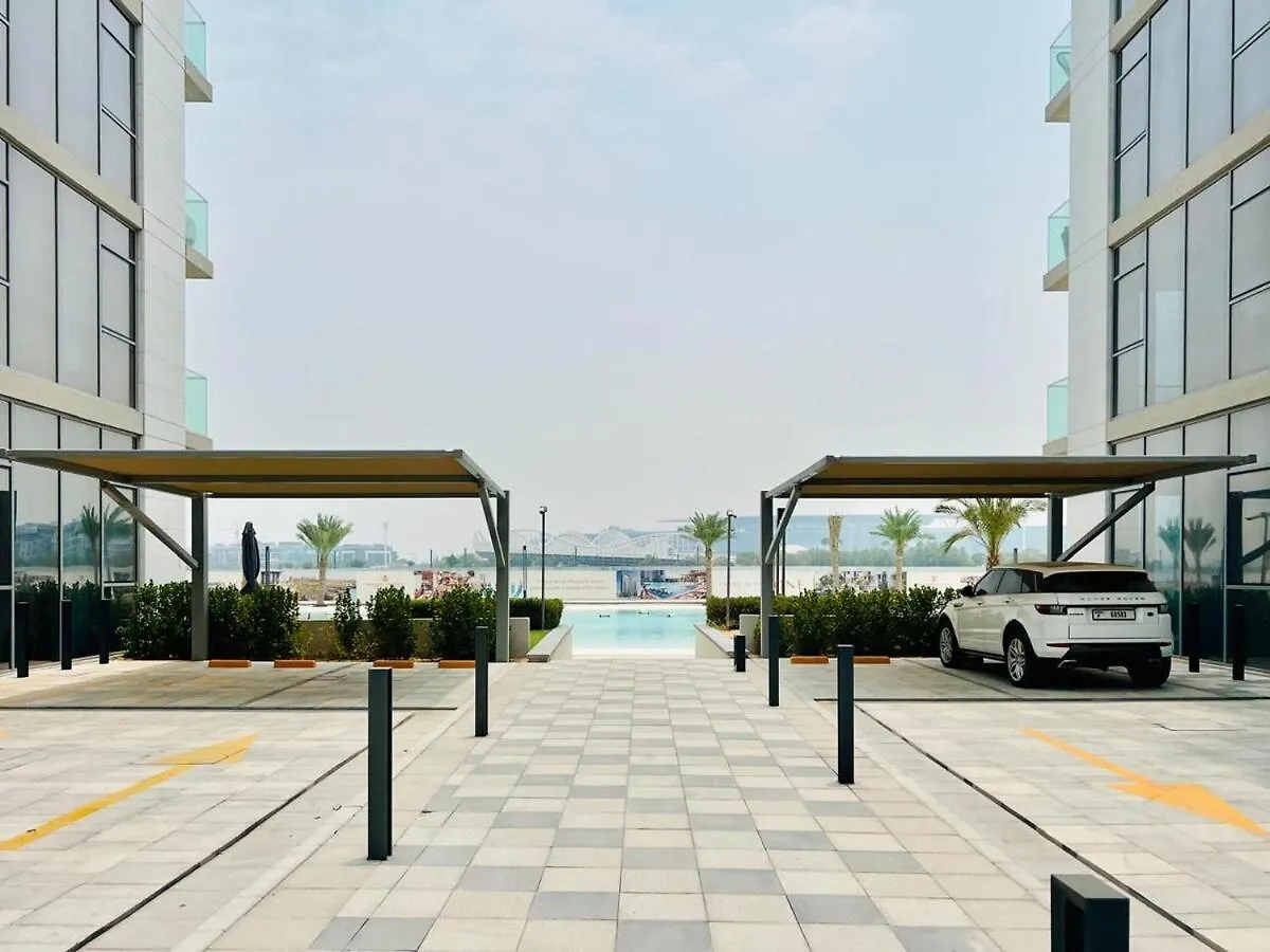Luxurious 1 Bedroom In District One Beach Access 두바이 아파트